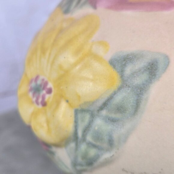 Vintage Hull Pottery Magnolia Matte Ewer Pink Yellow Blue Green Collectible - Picture 5 of 15